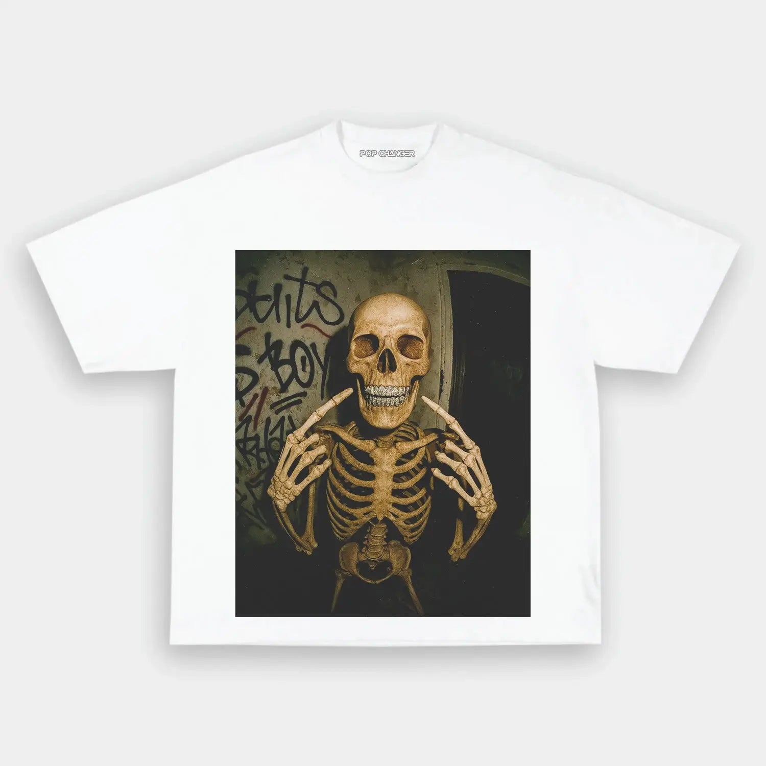 Skeleton Shining Teeth