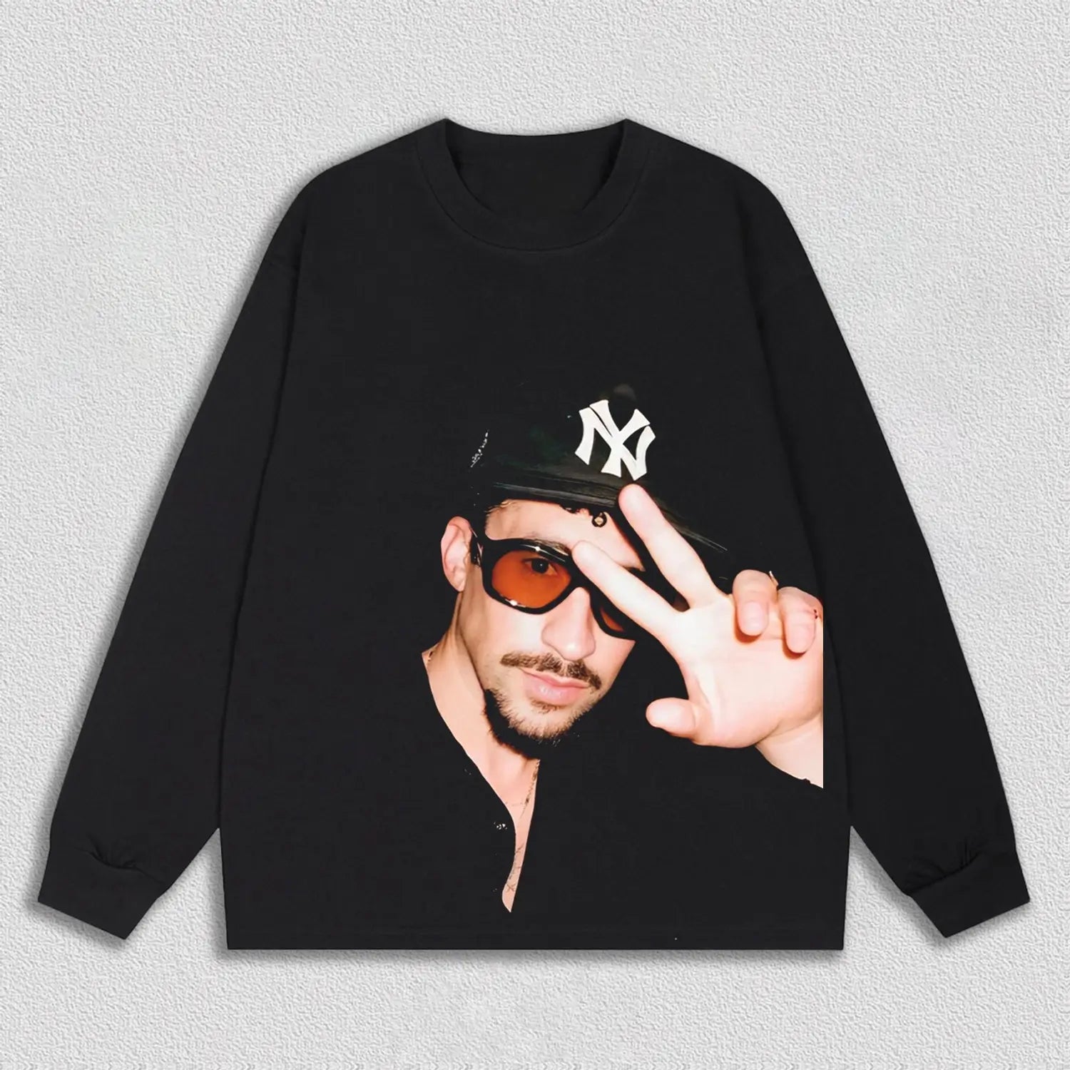 BLACK LONG SLEEVES T-SHIRT