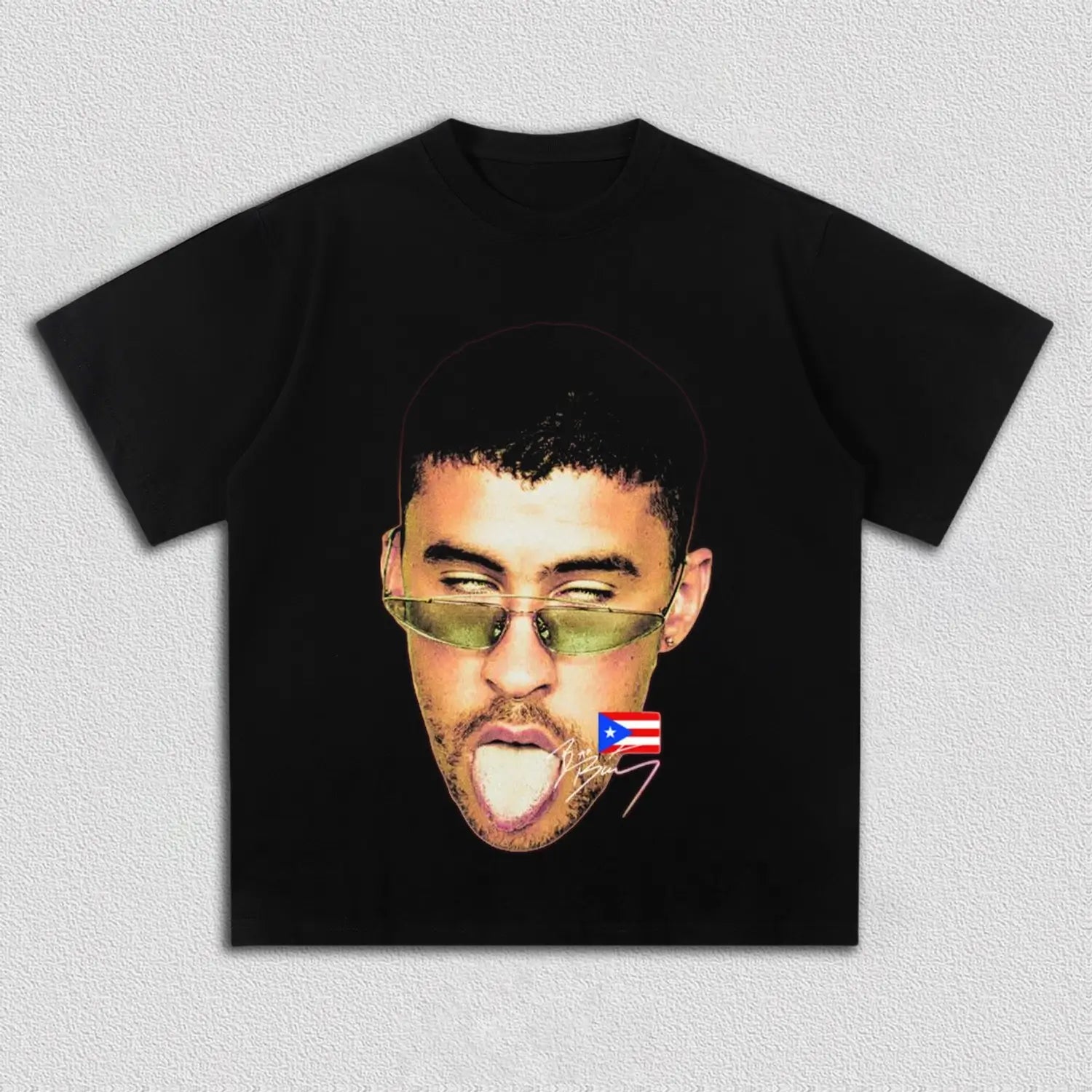 BLACK T-SHIRT