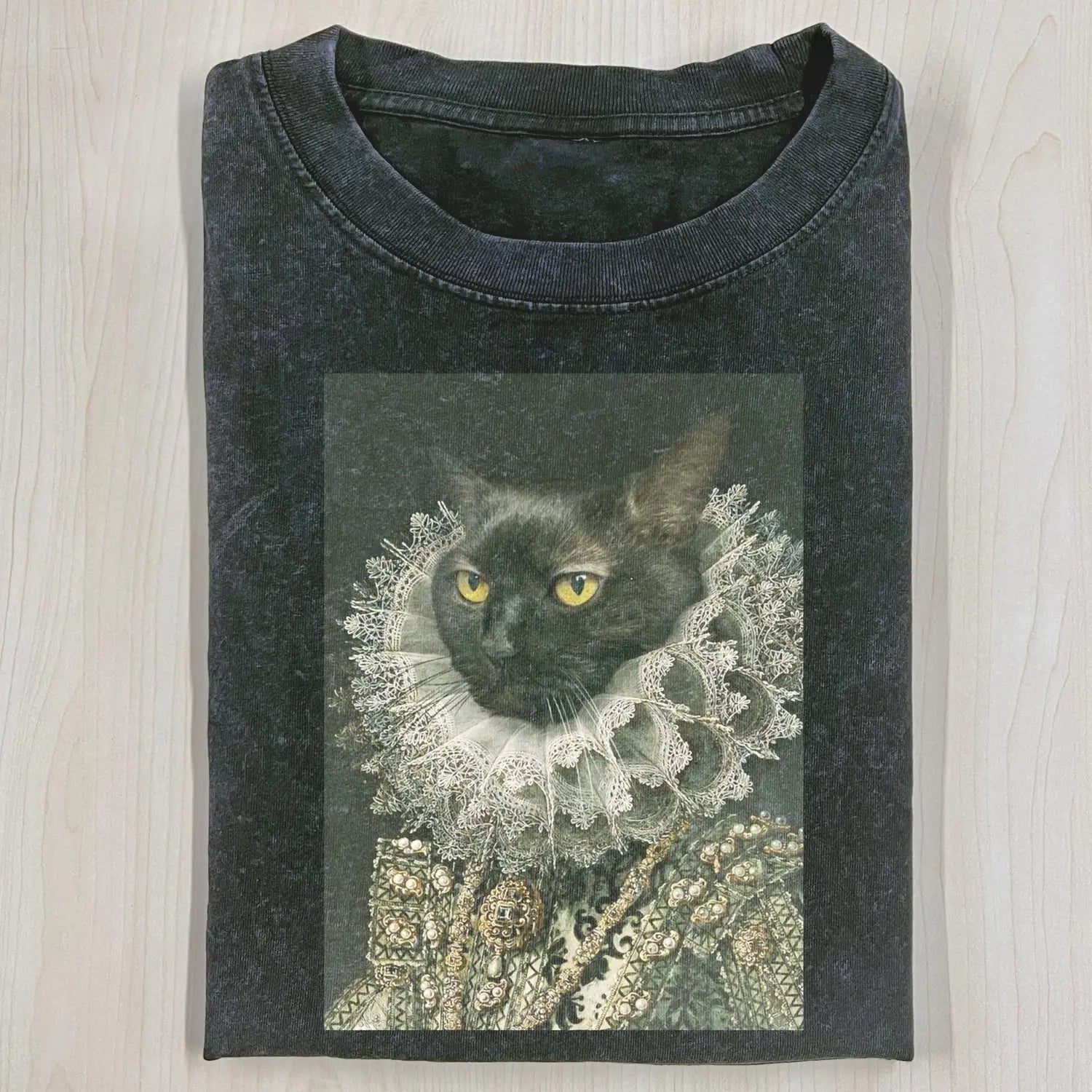 CAT QUEEN T-SHIRT - POPCHANGER