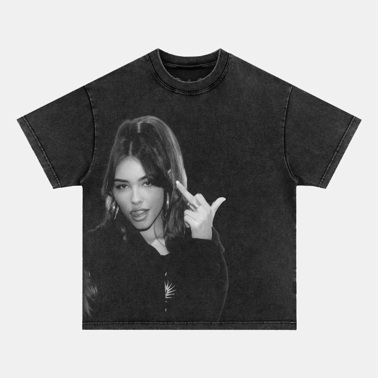 MADISON BEER 2025 TEE 08.31 1.0 - POPCHANGER
