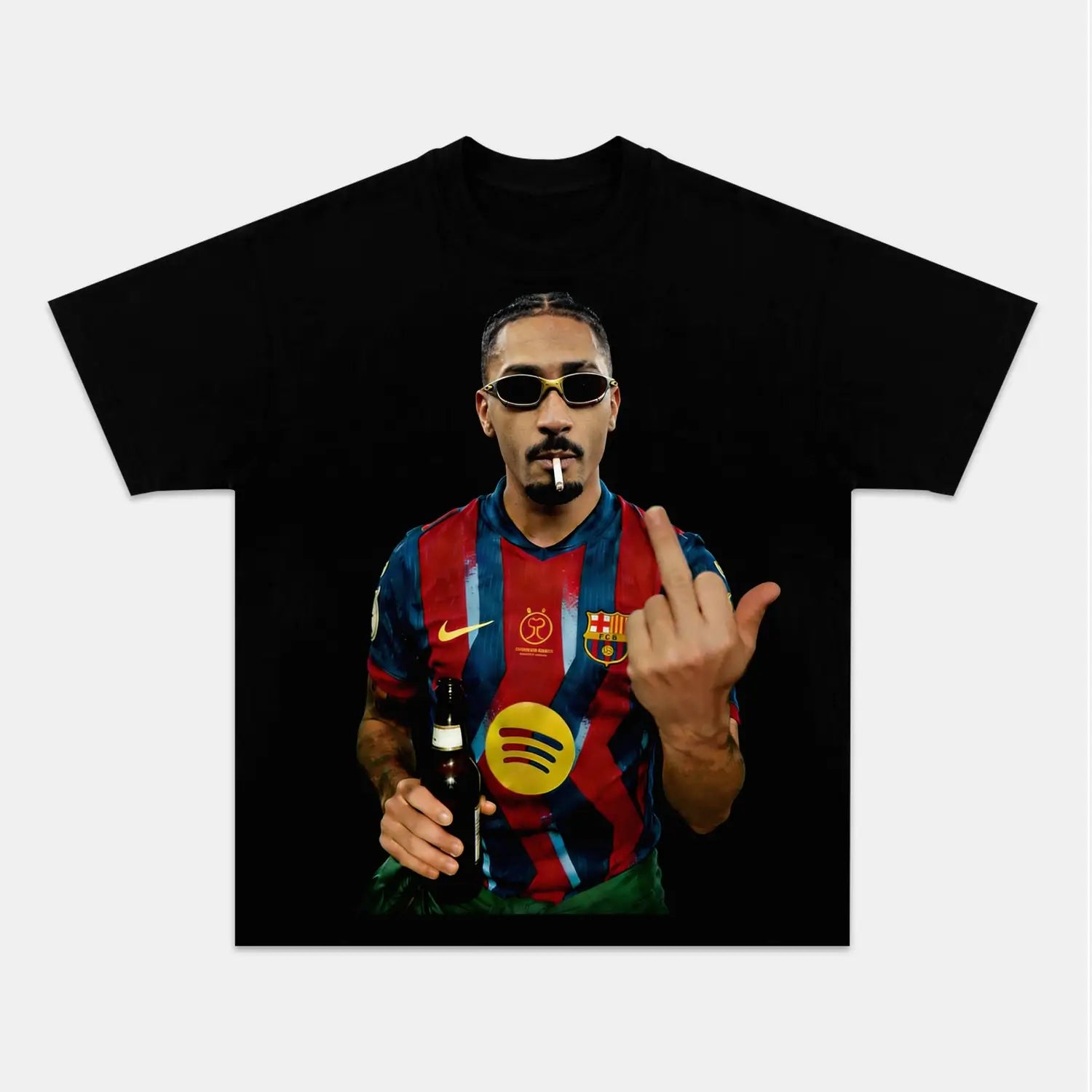 BLACK T-SHIRT