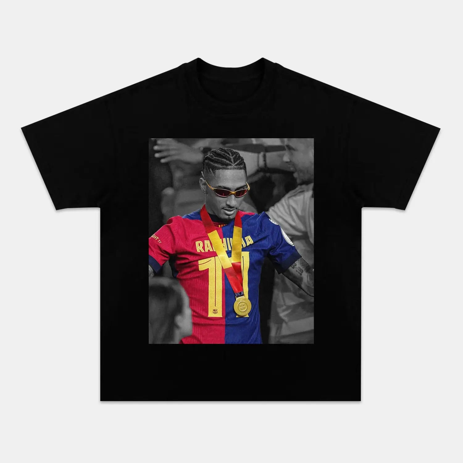 BLACK T-SHIRT