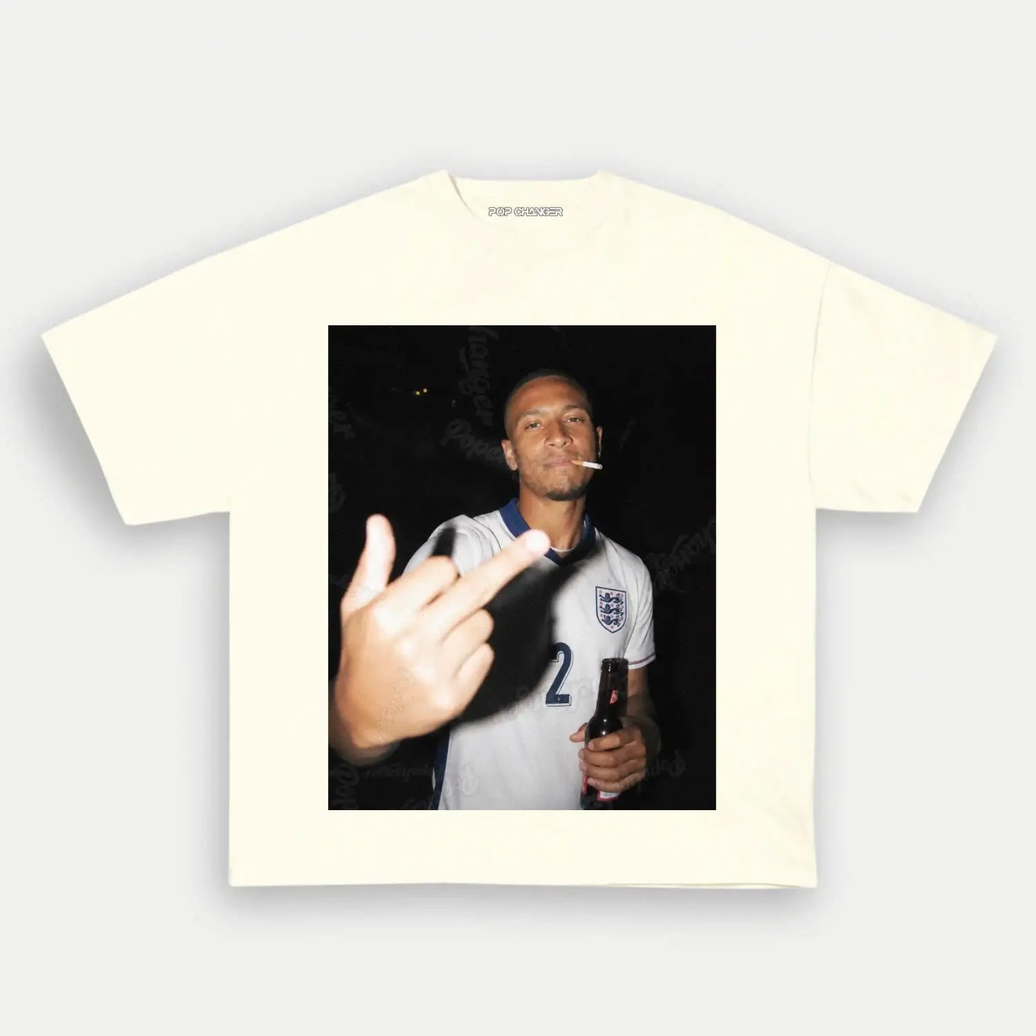Ezri Konsa TEE - POPCHANGER