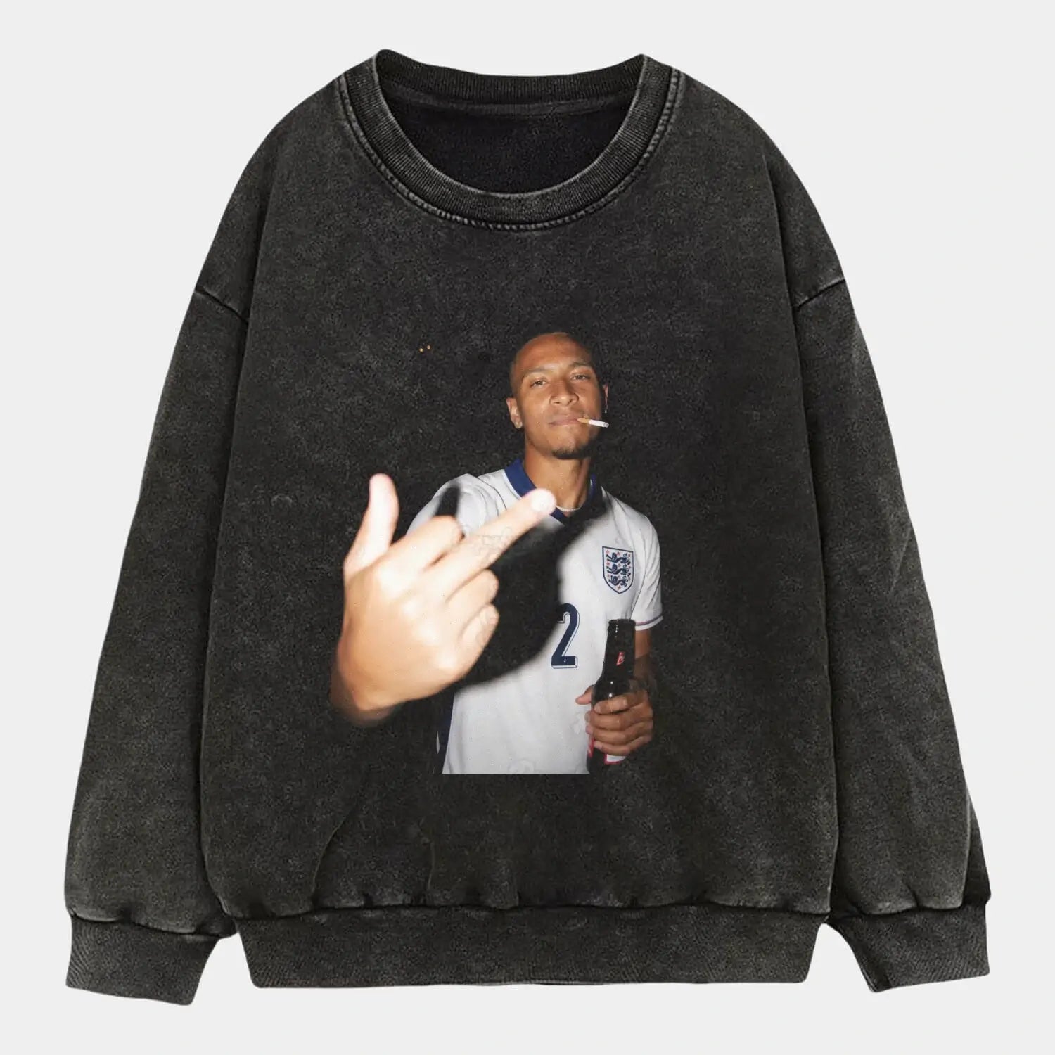 Ezri Konsa TEE - POPCHANGER