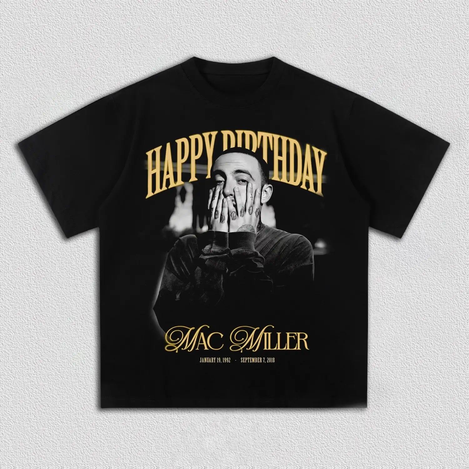 BLACK T-SHIRT