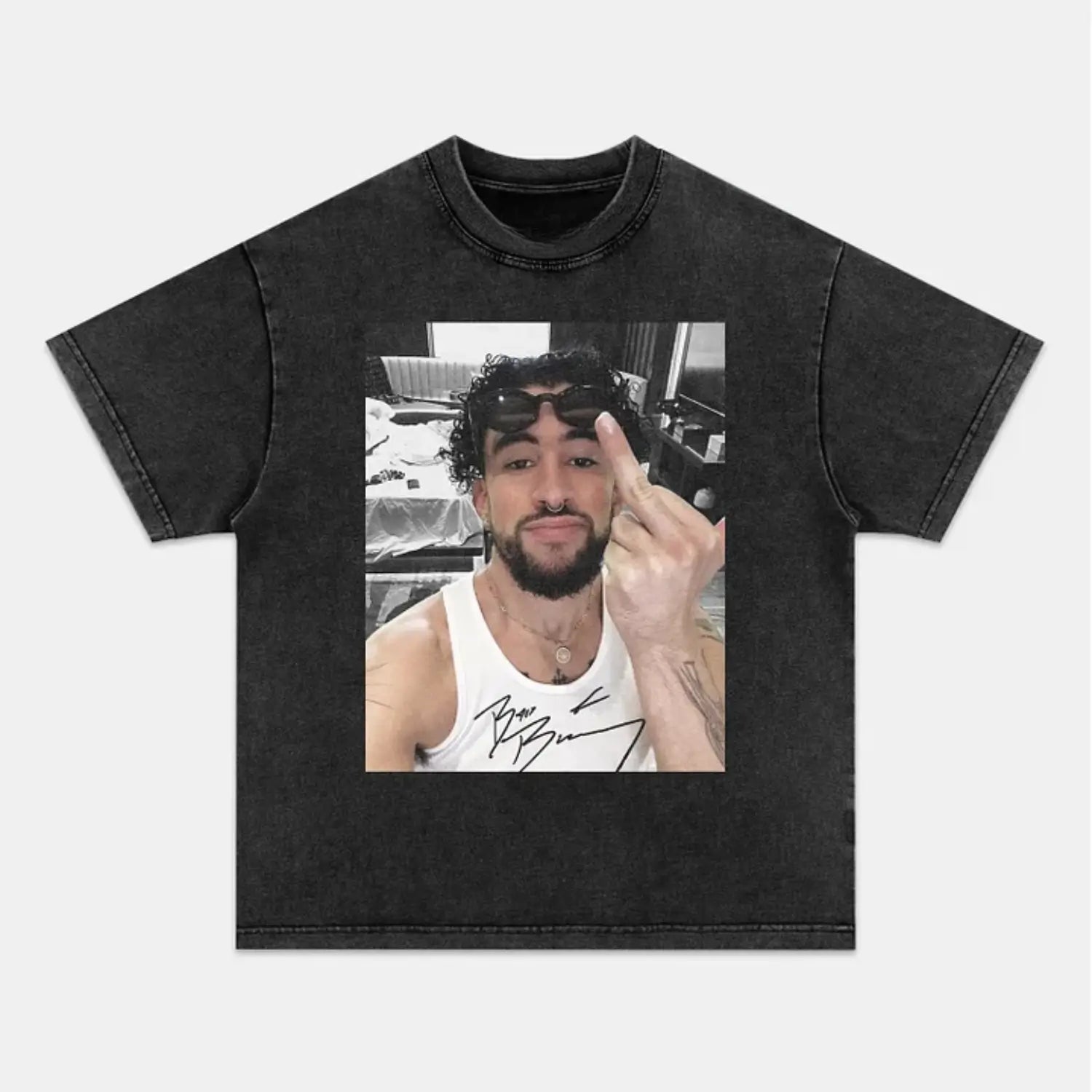 BAD BUNNY 2025 10.31 TEE
