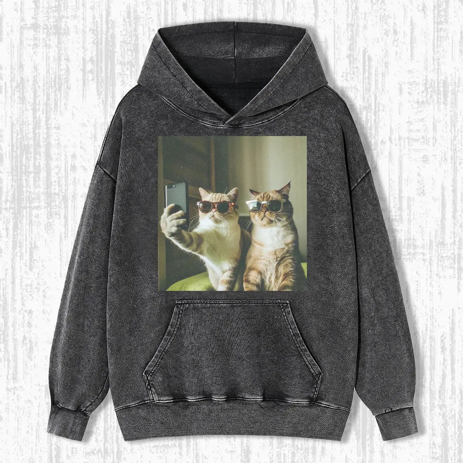 CAT TAKING A SELFIE T-SHIRT - POPCHANGER