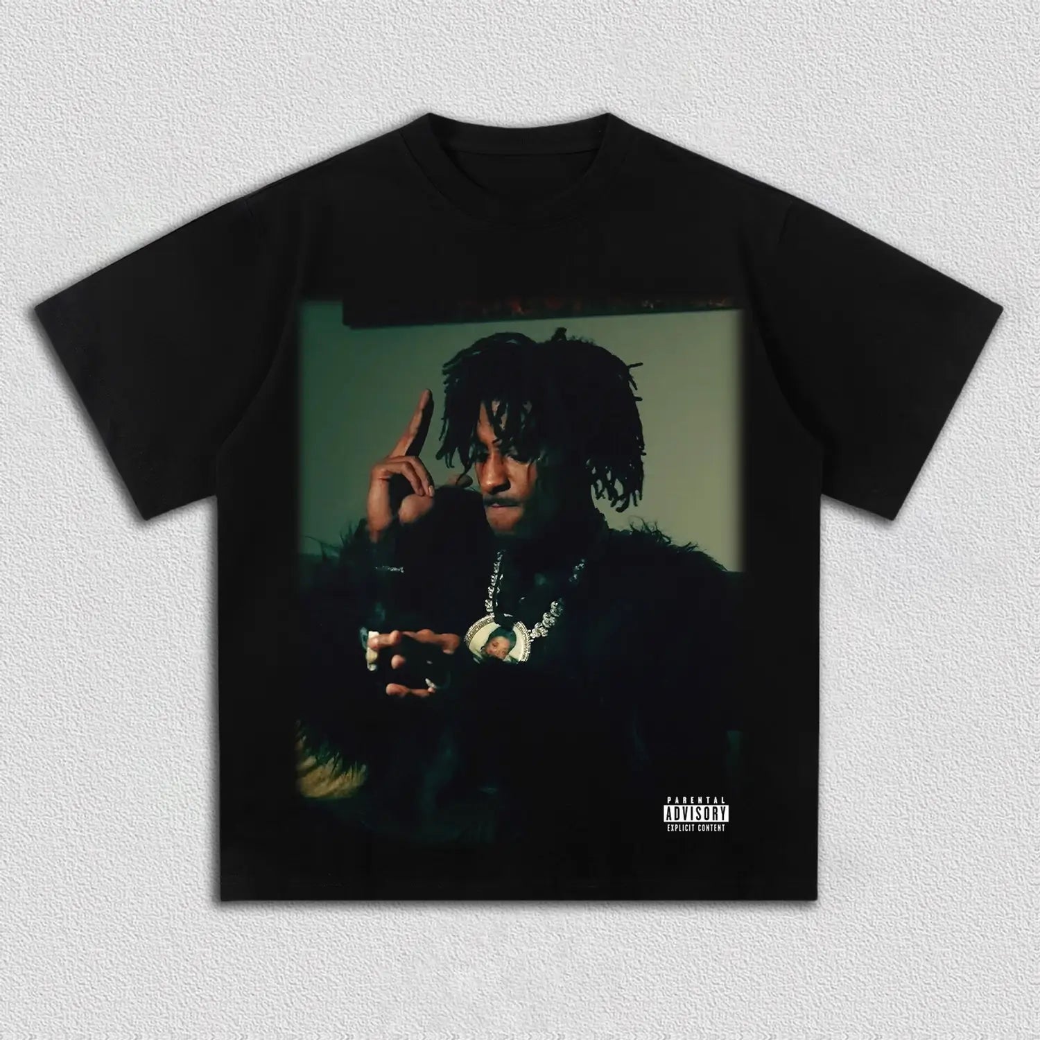 BLACK T-SHIRT