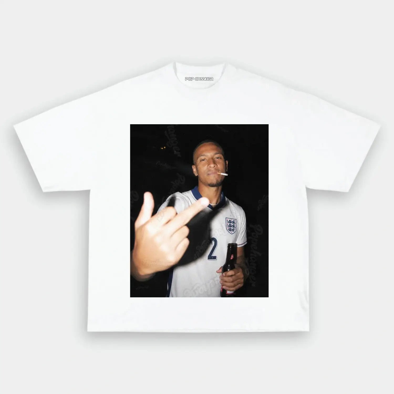 Ezri Konsa TEE - POPCHANGER