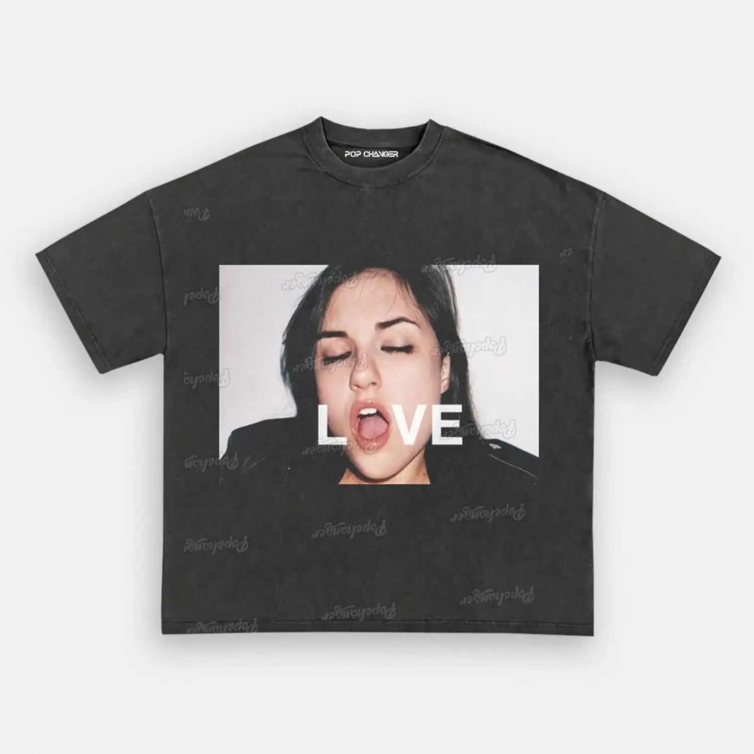 LOVE Tee